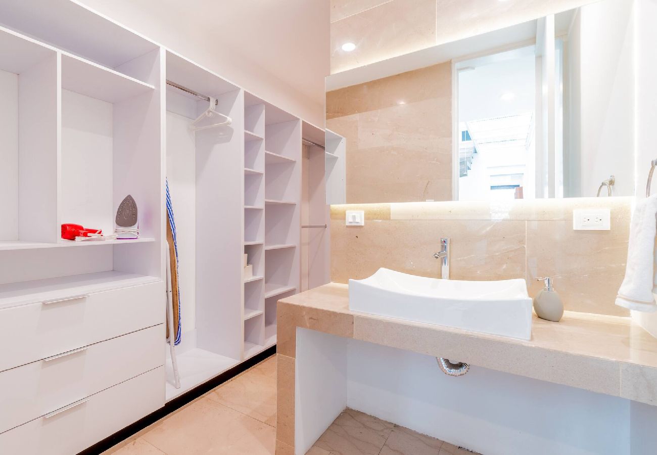 Casa en Durango - LOFT ULTRA Moderno y Minimalista | Cama KING Size 