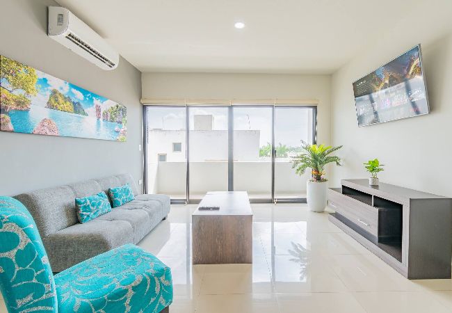 Residencial en Mazatlán - Lujoso Condominio Tiburon a 3 Cuadras de la Playa 