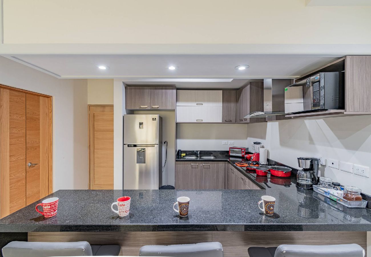 Residencial en Mazatlán - Lujoso Condominio Tiburon a 3 Cuadras de la Playa 
