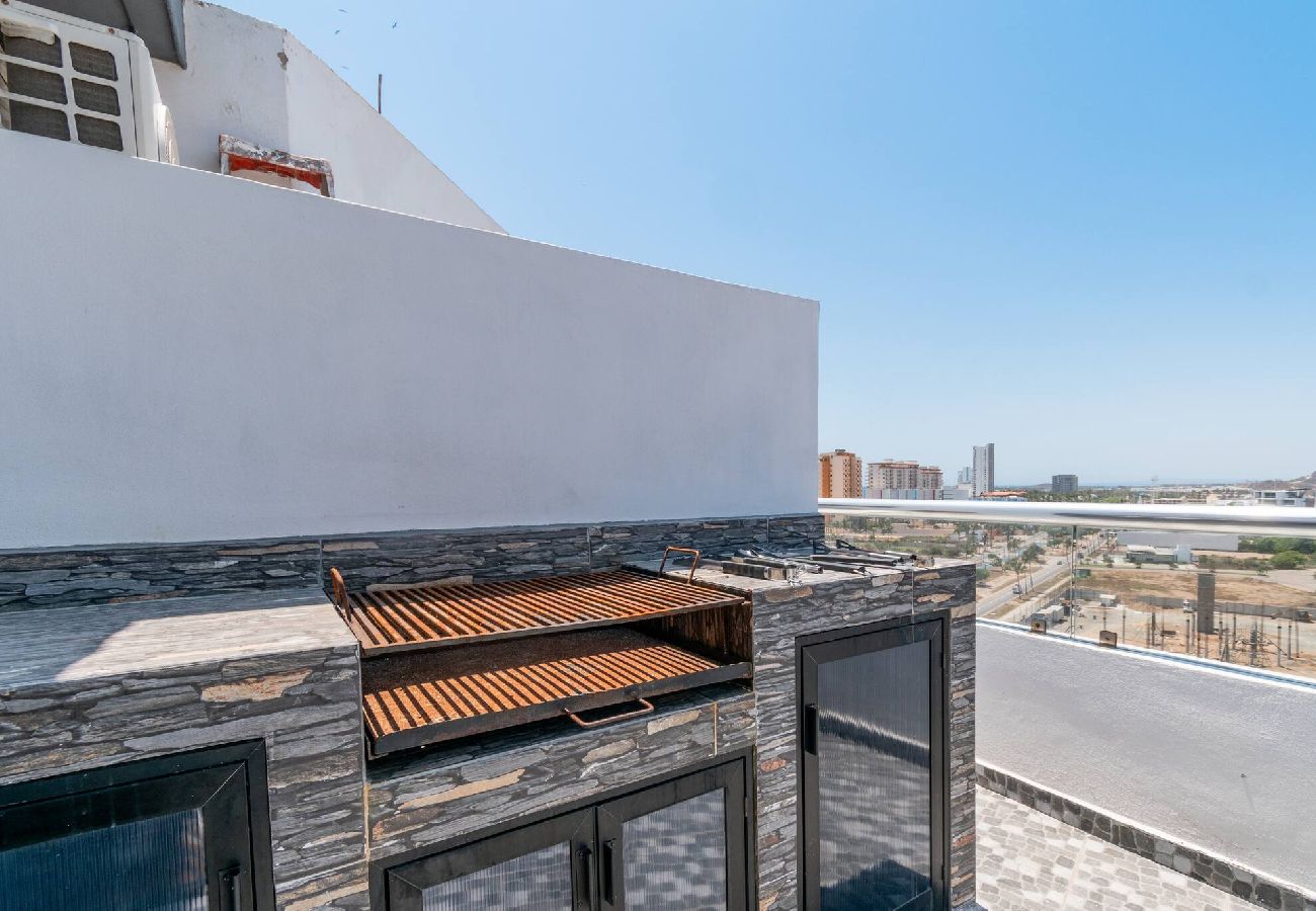 Residencial en Mazatlán - Preciosa Penthouse Con Vista Panoramica 