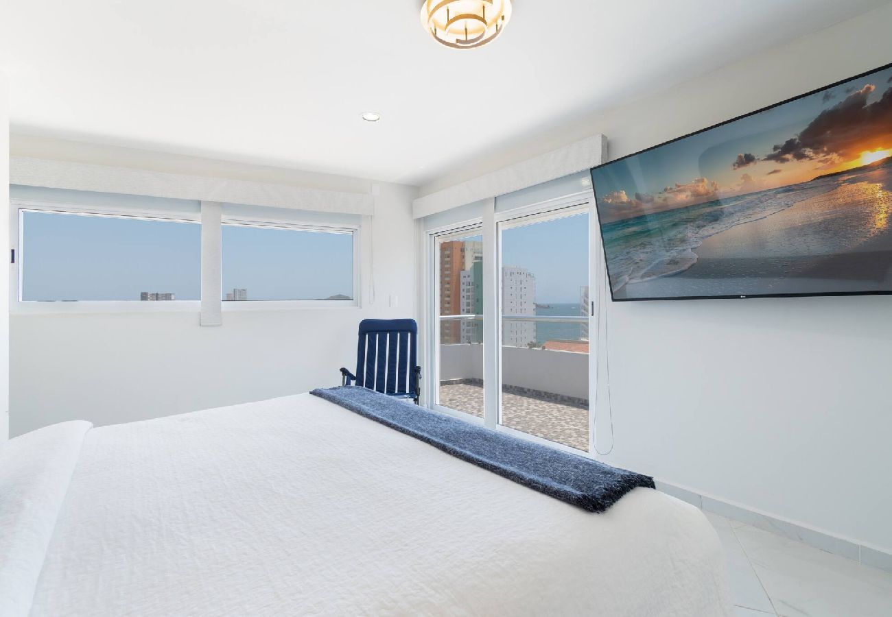 Residencial en Mazatlán - Preciosa Penthouse Con Vista Panoramica 
