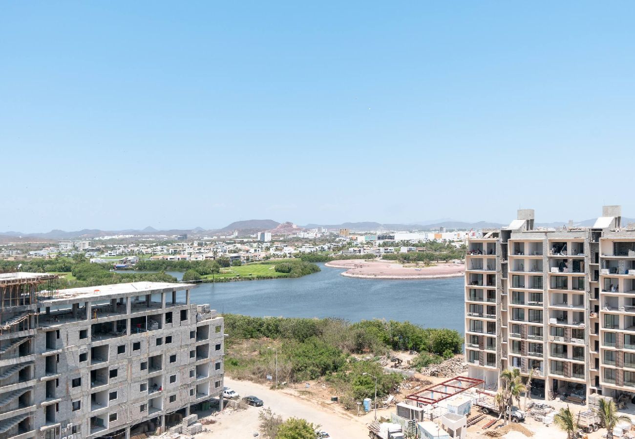 Residencial en Mazatlán - Preciosa Penthouse Con Vista Panoramica 