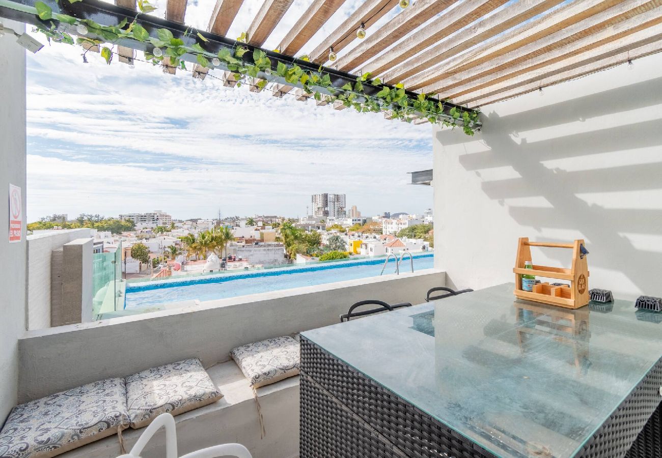Departamento en Mazatlán - Penthouse Con Terraza en Zona Dorada 