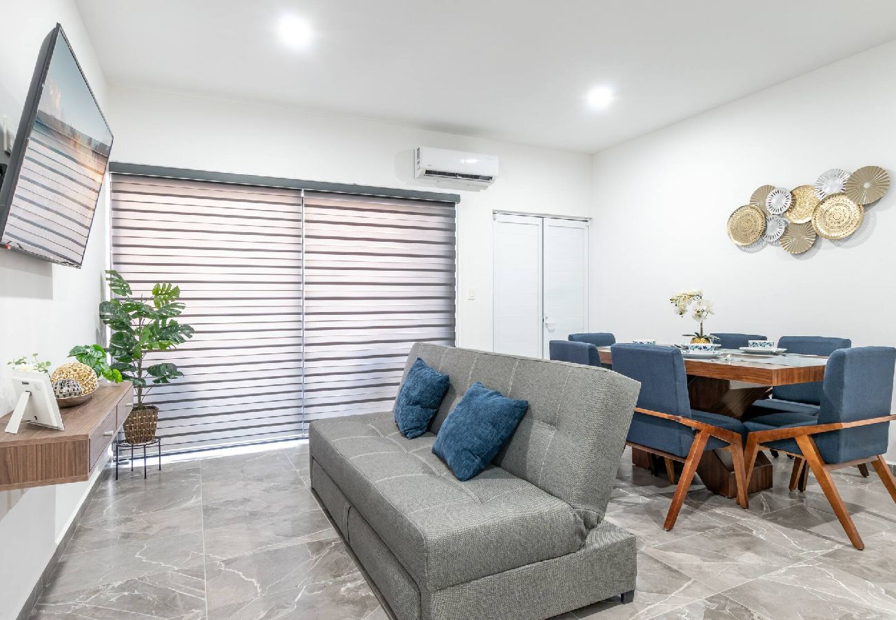 Residencial en Mazatlán - Condo en el Corazón del Turismo: Cerca de la Playa 