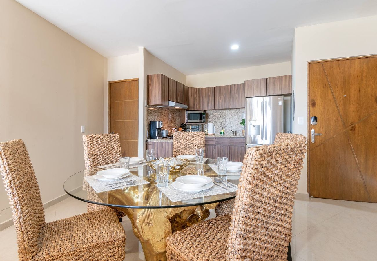 Residencial en Mazatlán - Elegante Condo a una Cuadra del Mar 
