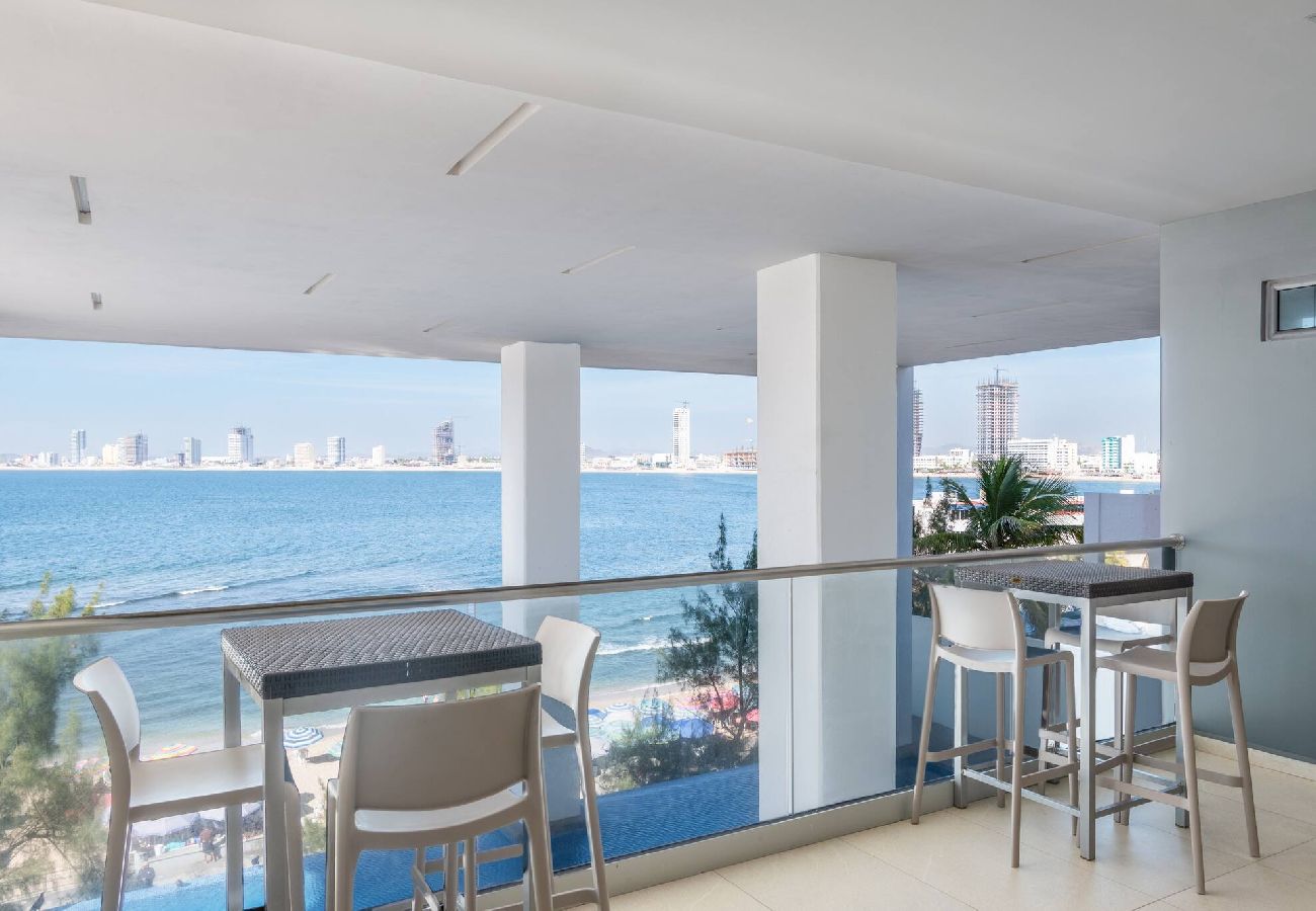 Departamento en Mazatlán - Skyline Paradise Condo at “punta bahía” 