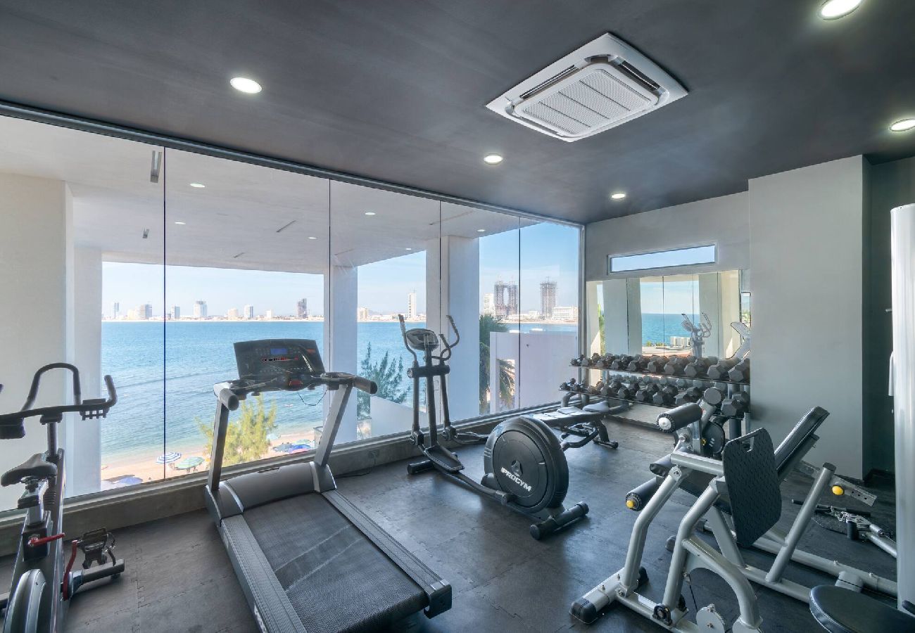 Departamento en Mazatlán - Skyline Paradise Condo at “punta bahía” 