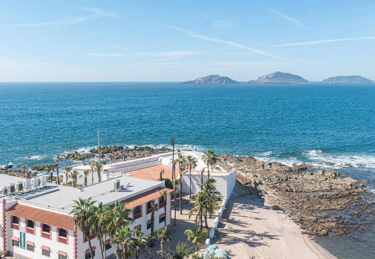 Departamento en Mazatlán - Skyline Paradise Condo at “punta bahía” 