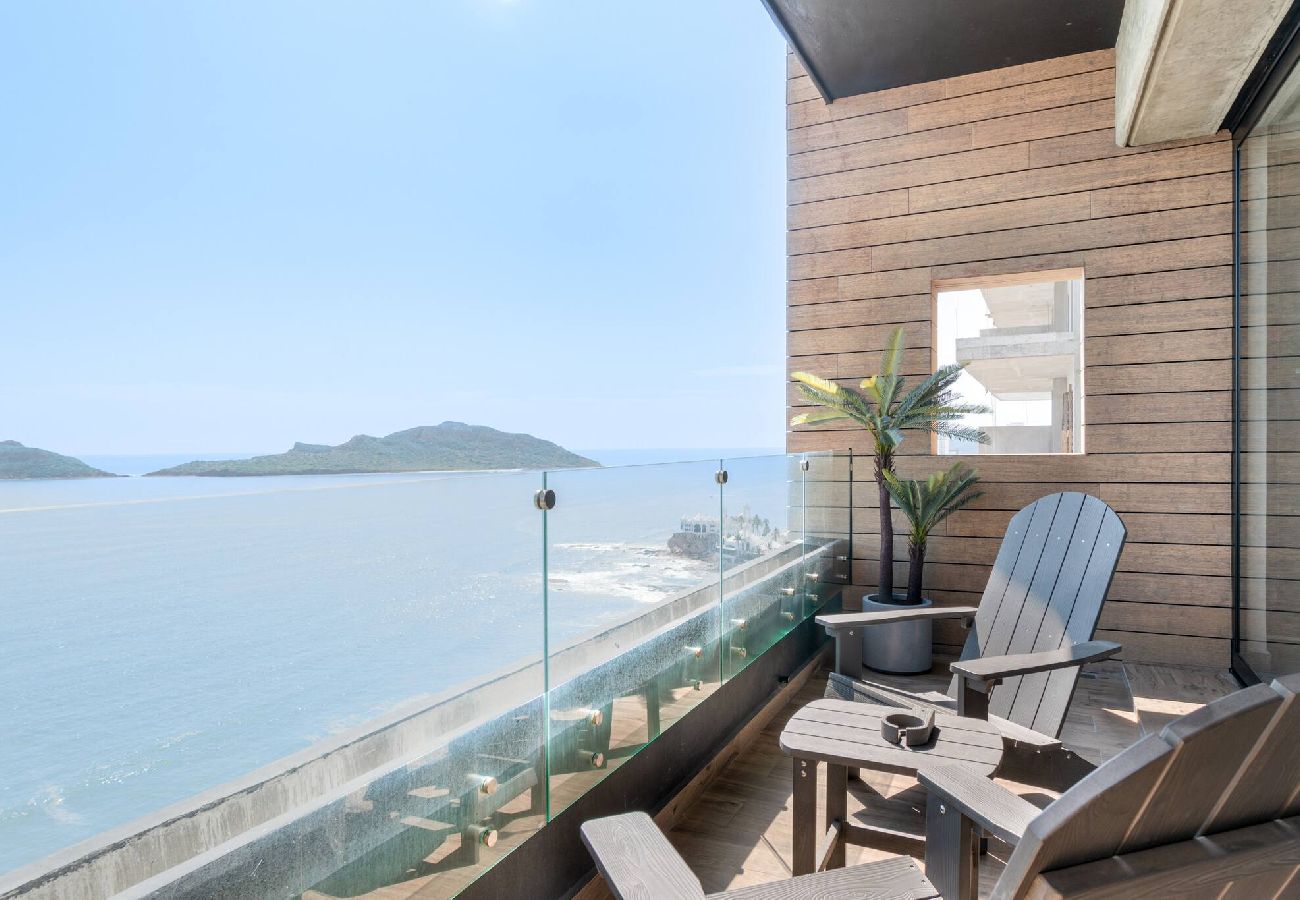 Departamento en Mazatlán - Piso 18 en Malecon con Vista al Mar 