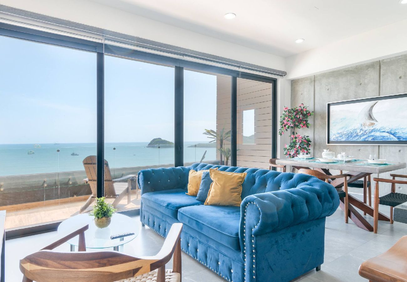 Departamento en Mazatlán - Piso 18 en Malecon con Vista al Mar 