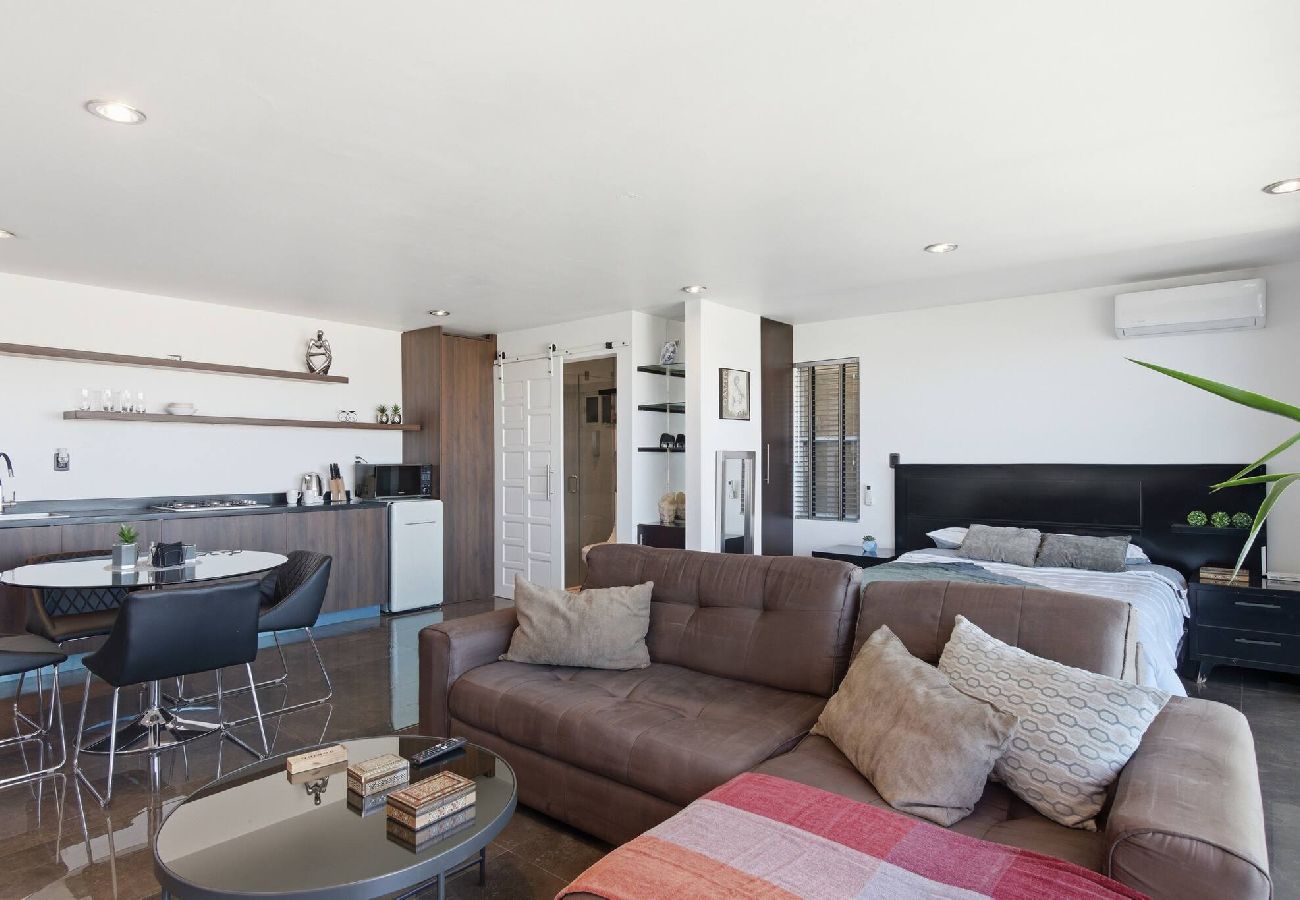Departamento en Durango - Luxury Hilltop Loft | Balcony + Panoramic Views 
