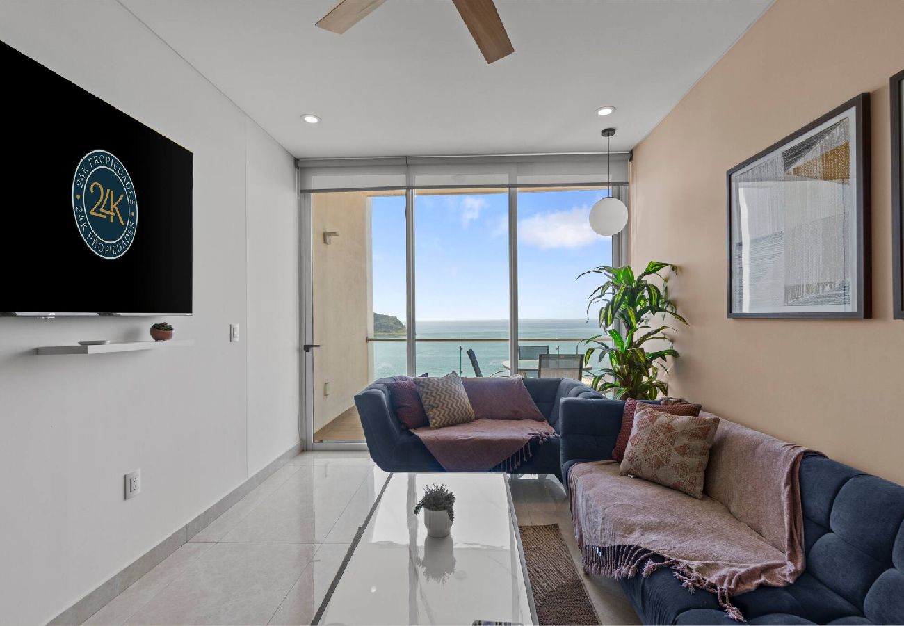 Departamento en Mazatlán - 15th Floor Camino al Mar | Beach Front | King Bed 