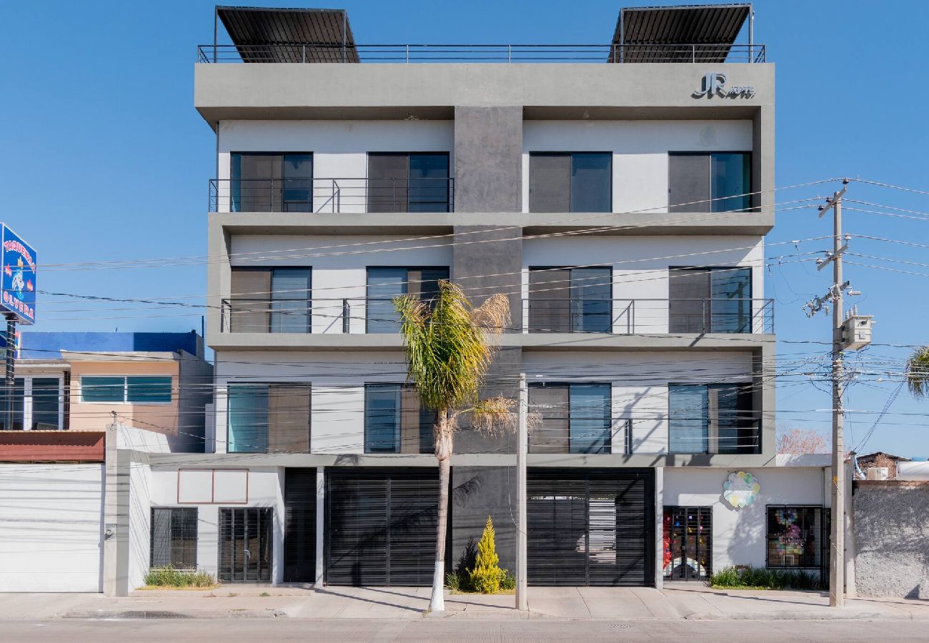 Departamento en Durango - Industrial Loft | 2 Queen Beds & Terrace 