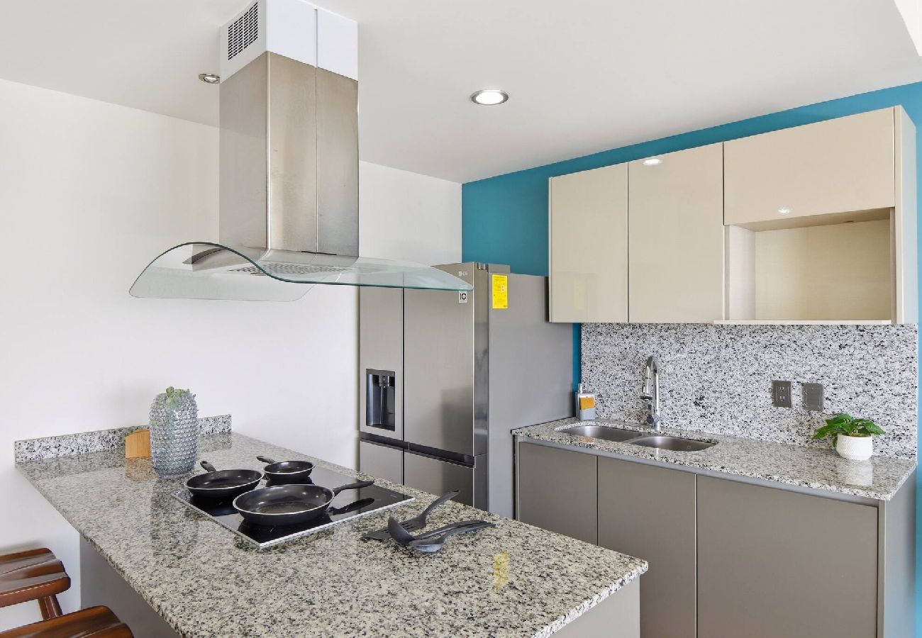 Departamento en Mazatlán - Altomare | Malecón | King Bed| 10th floor views 