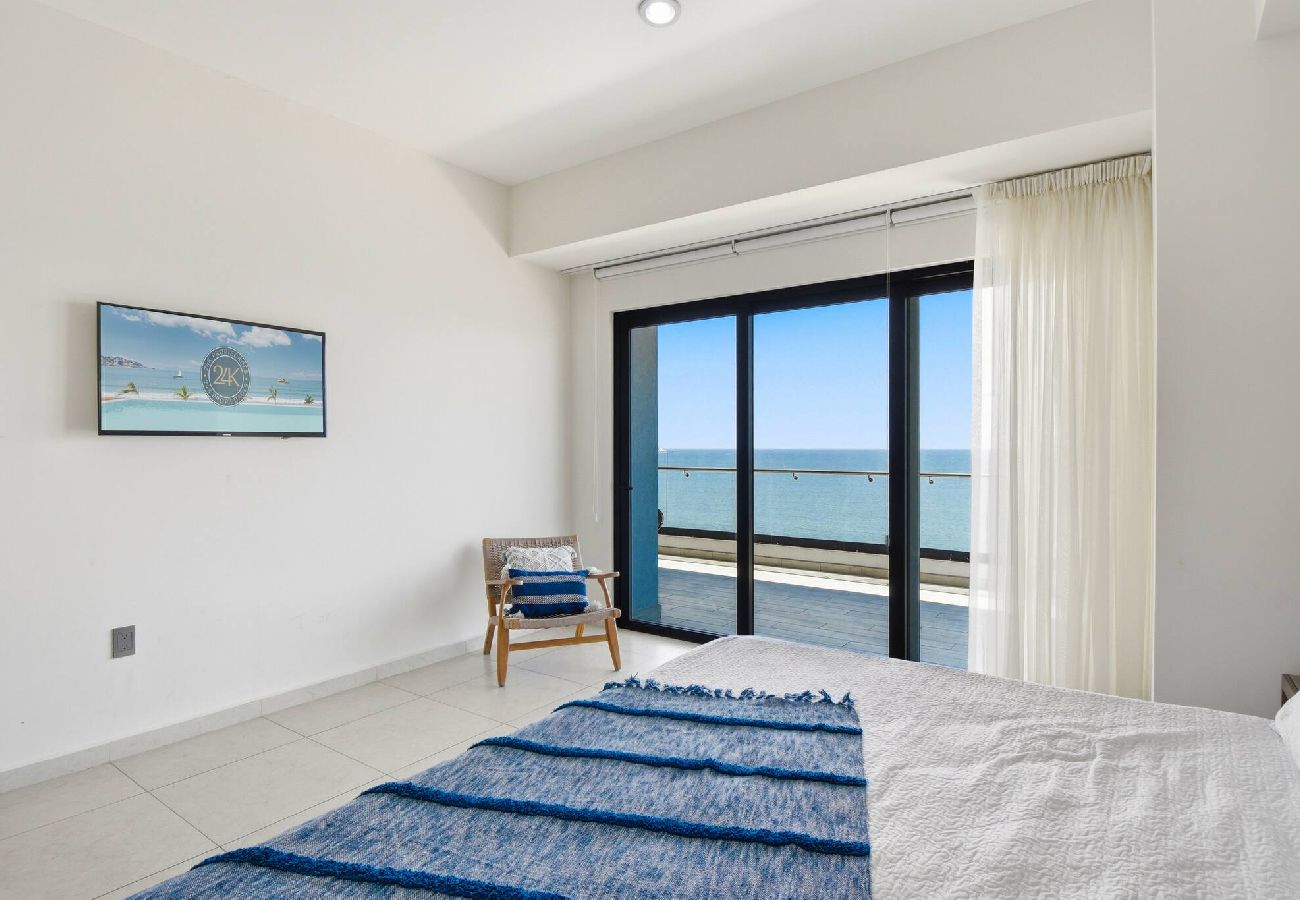 Departamento en Mazatlán - Altomare | Malecón | King Bed| 10th floor views 