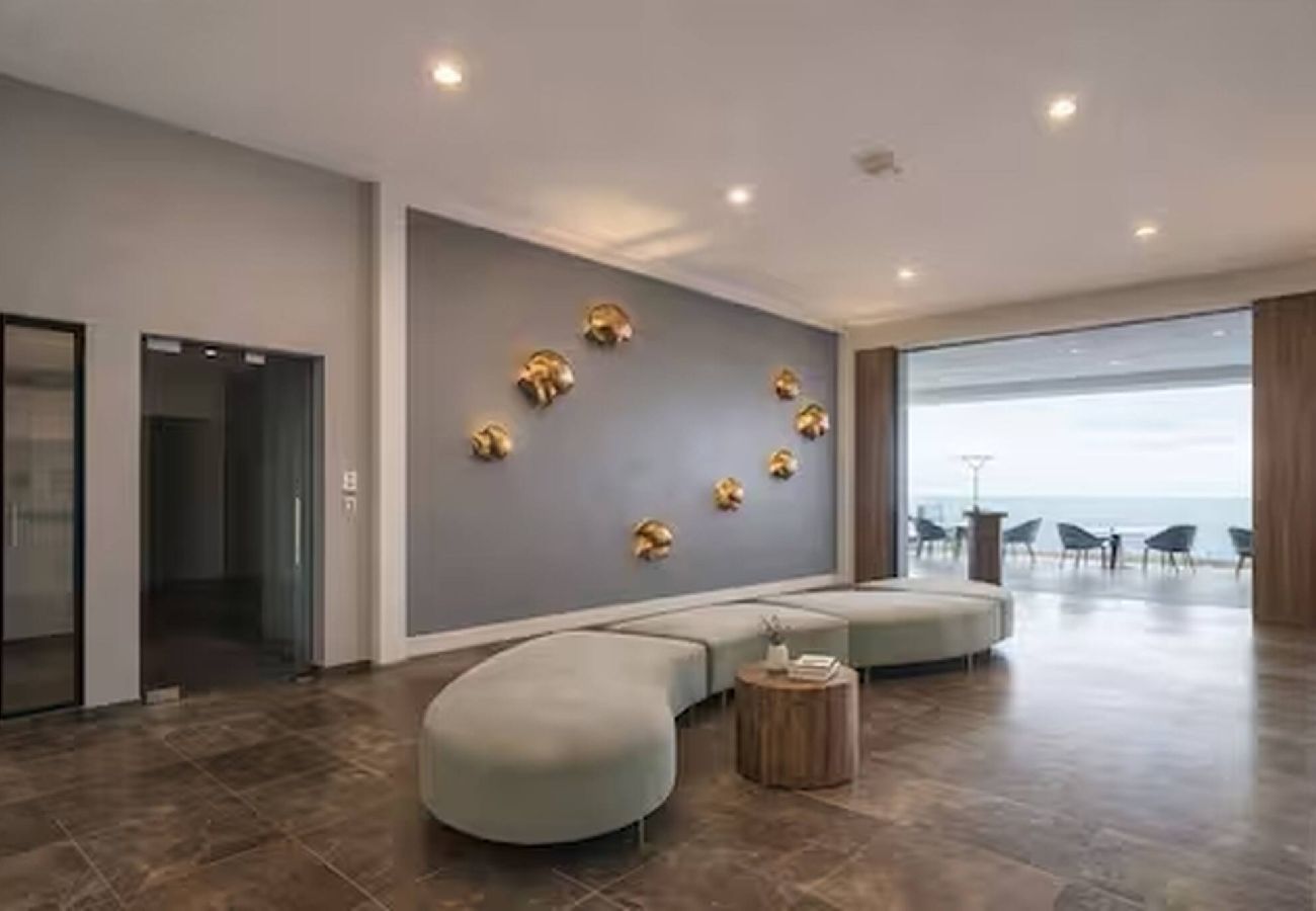 Departamento en Mazatlán - Altomare | Malecón | King Bed| 10th floor views 