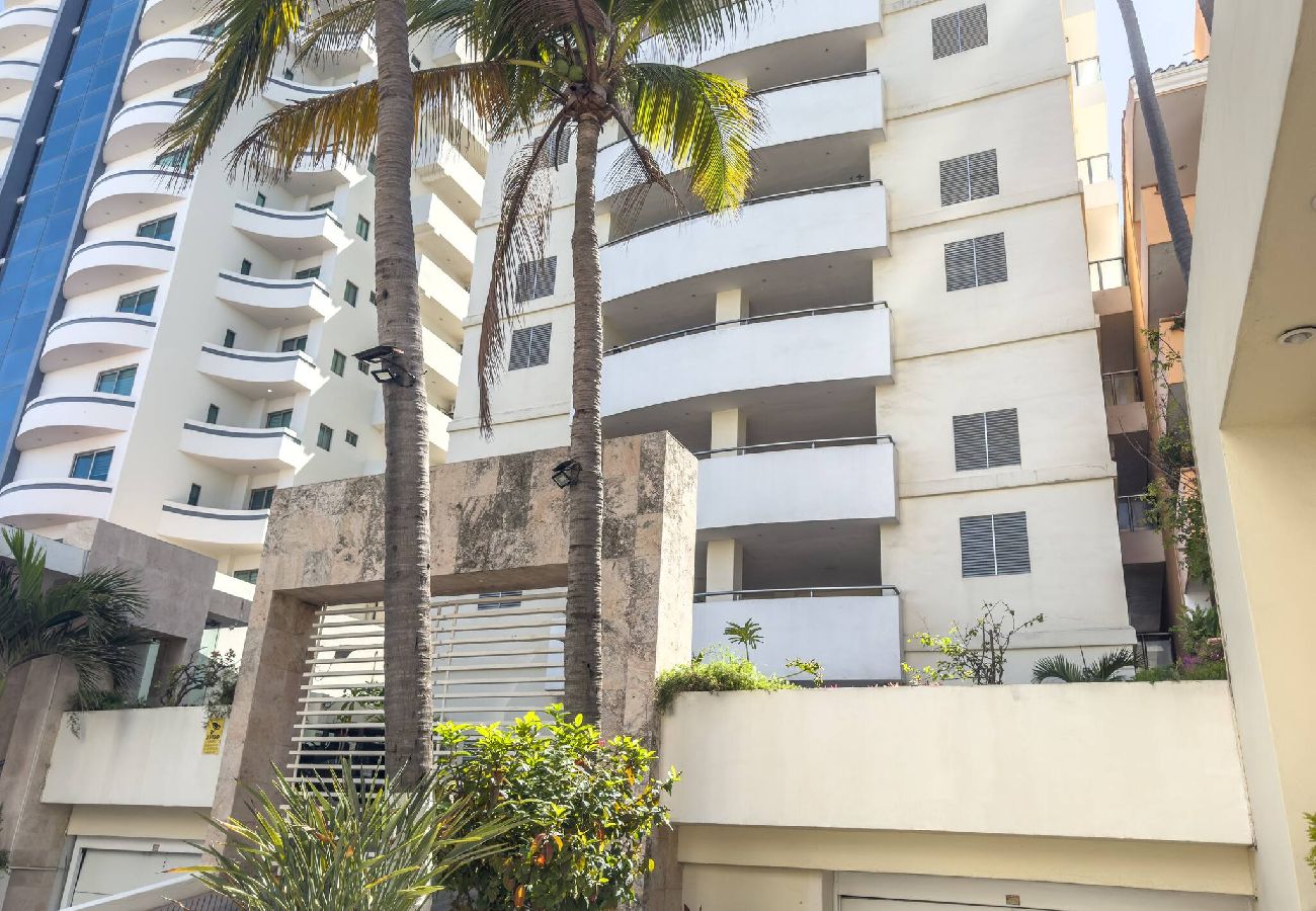 Departamento en Mazatlán - Hermosa Vista en Piso 23 a Pie de Playa 
