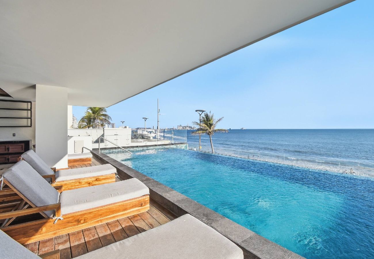 Departamento en Mazatlán - Malecon | New Lux Tower | Double King bed | Views 