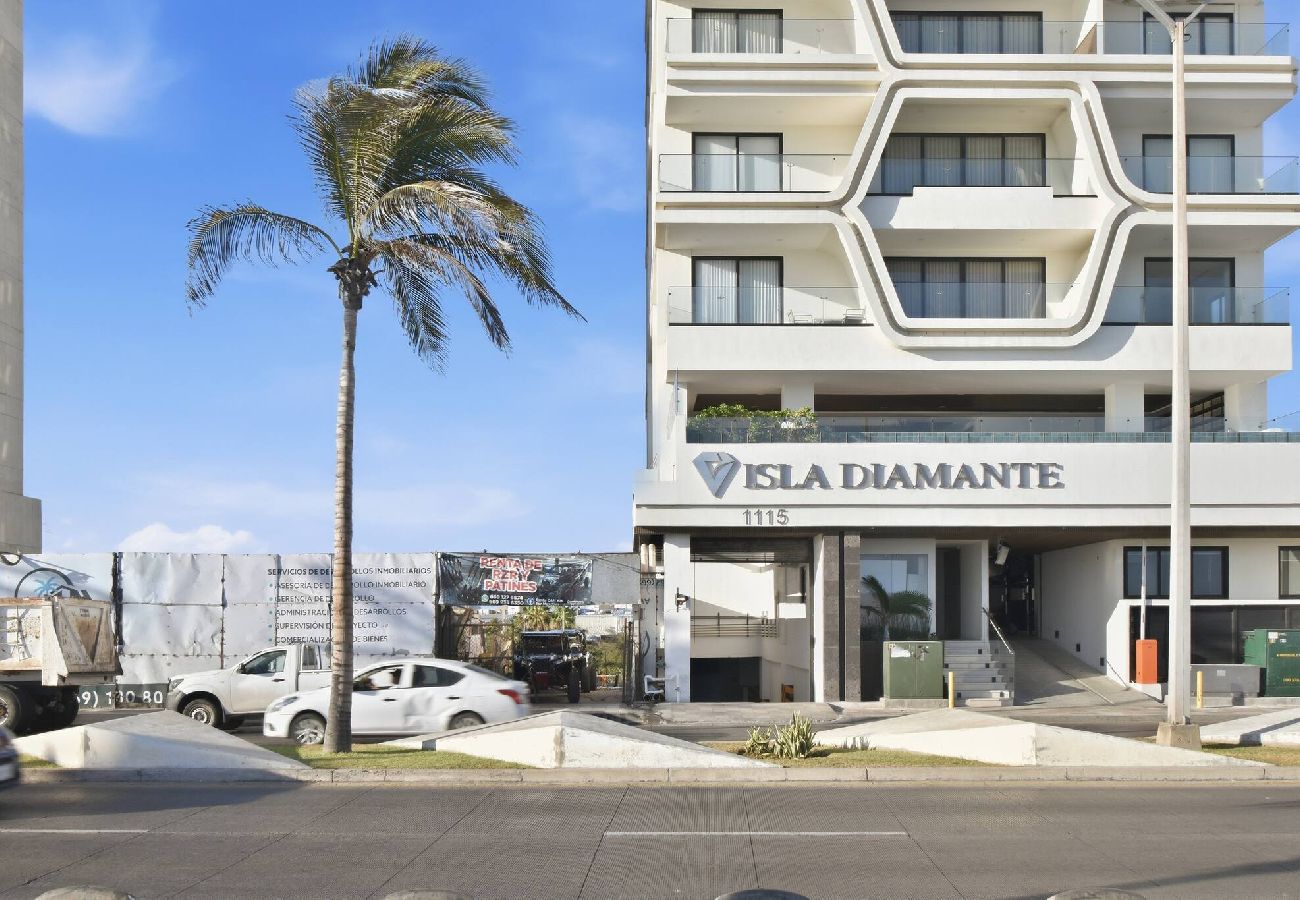Departamento en Mazatlán - Malecon | New Lux Tower | Double King bed | Views 