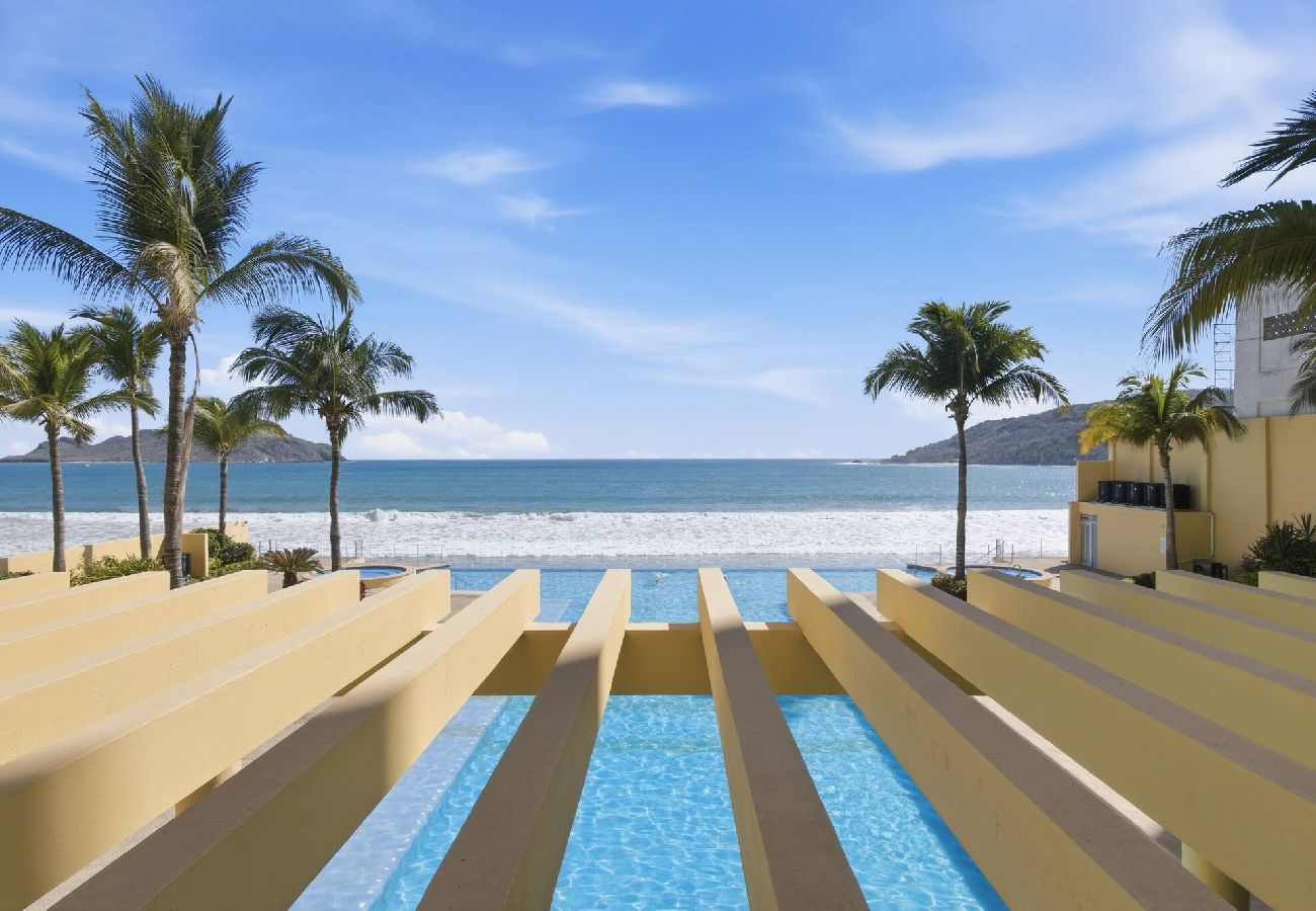 Departamento en Mazatlán - Gavias Golden | 3 Bedrooms, Beach, Pool & Gym 