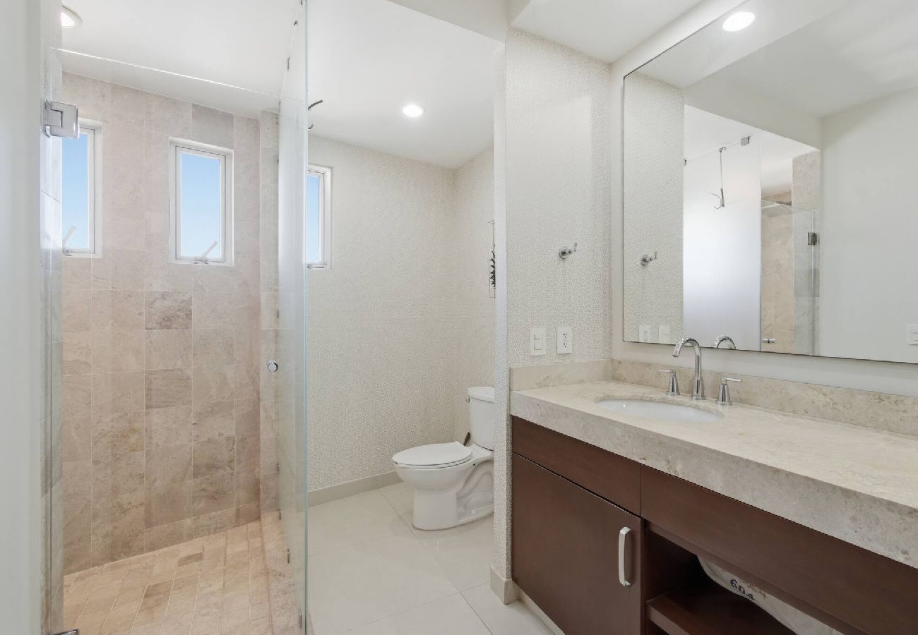 Departamento en Mazatlán - Gavias Golden | 3 Bedrooms, Beach, Pool & Gym 