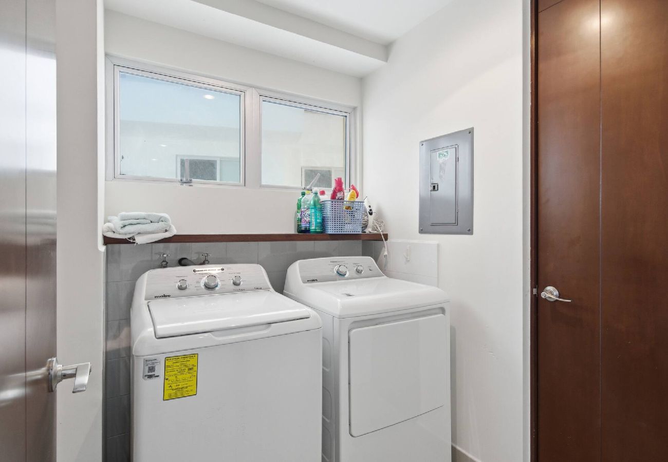 Departamento en Mazatlán - Gavias Golden | 3 Bedrooms, Beach, Pool & Gym 