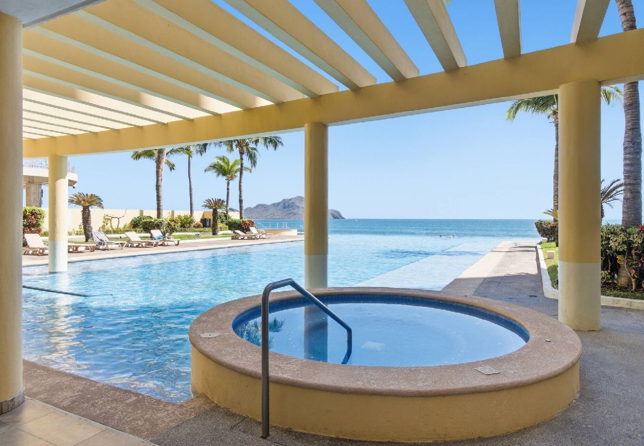 Departamento en Mazatlán - Gavias Golden | 3 Bedrooms, Beach, Pool & Gym 