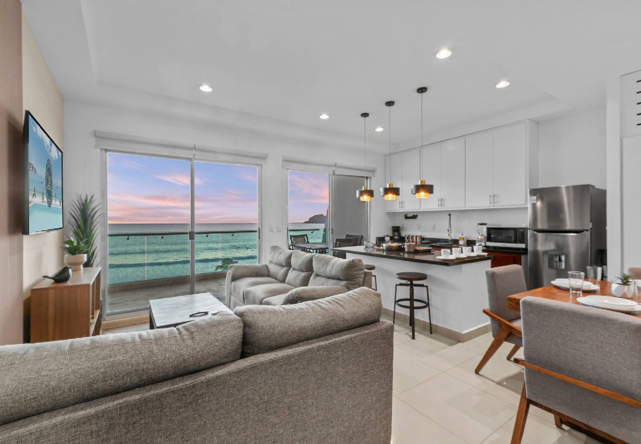 Departamento en Mazatlán - Vista al mar | Malecón | Cama King | Balcón Grande 
