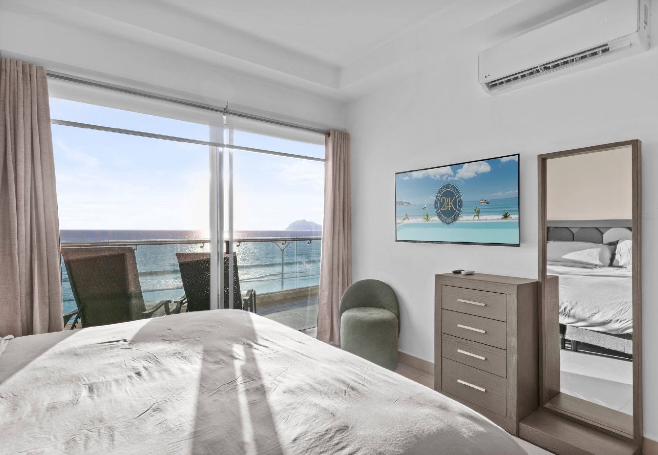 Departamento en Mazatlán - Vista al mar | Malecón | Cama King | Balcón Grande 