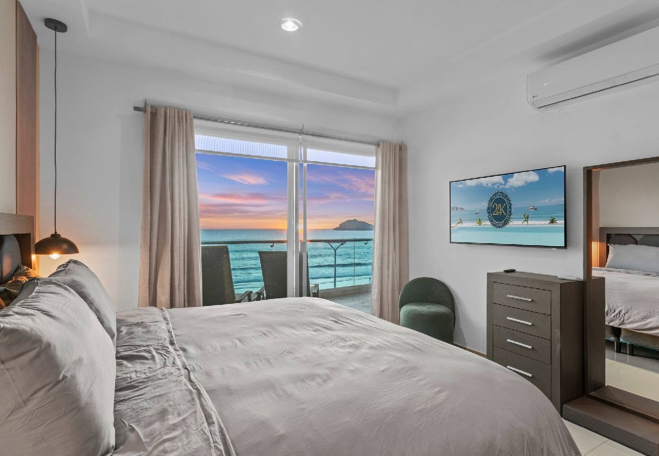 Departamento en Mazatlán - Vista al mar | Malecón | Cama King | Balcón Grande 
