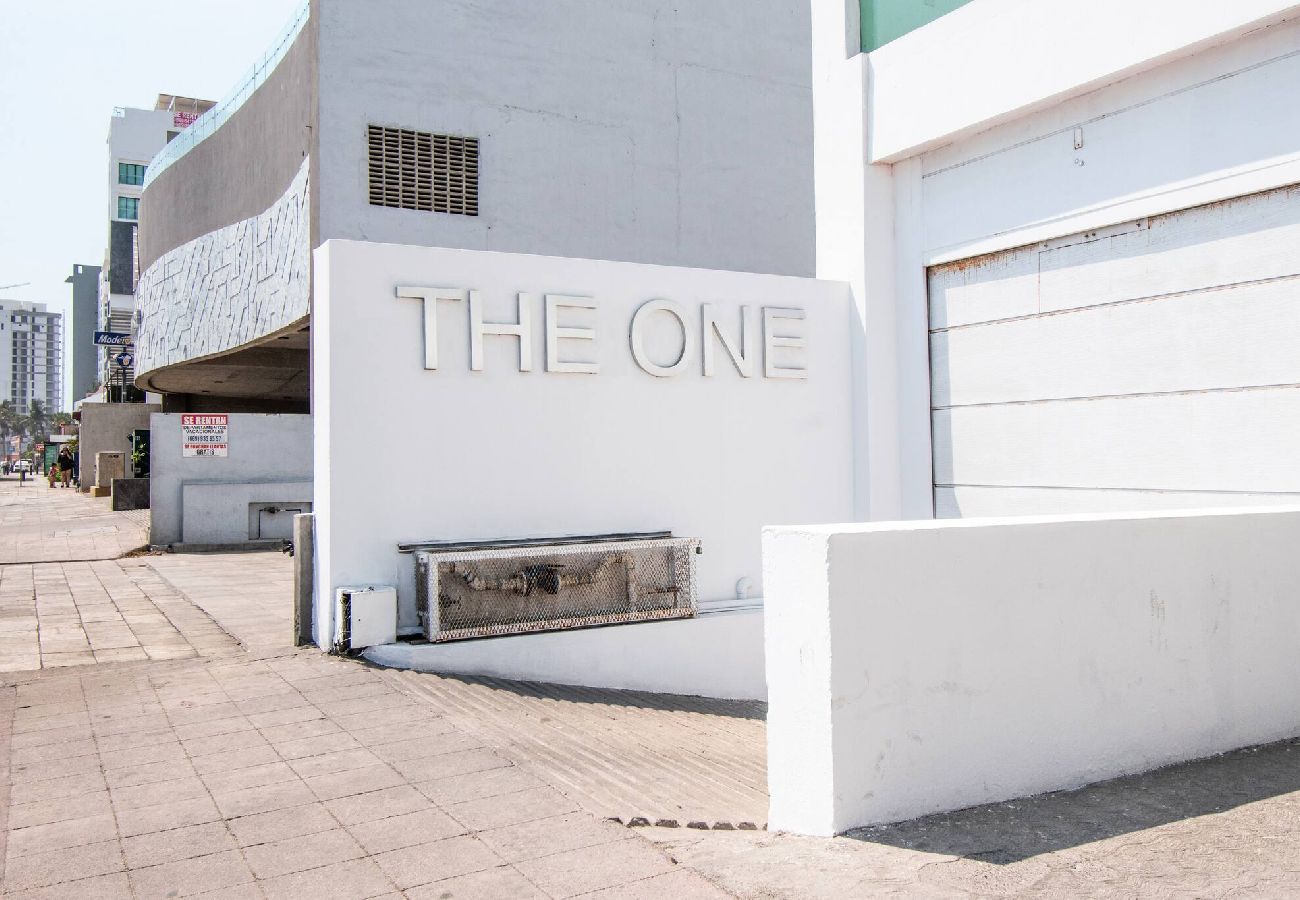 Departamento en Mazatlán - Vista al mar | Malecón | Cama King | Balcón Grande 