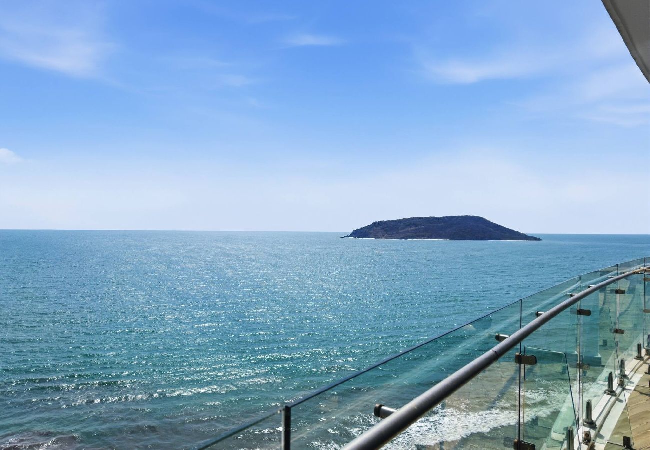 Departamento en Mazatlán - 9th Floor Camino al Mar | 3 King & Beach Access 