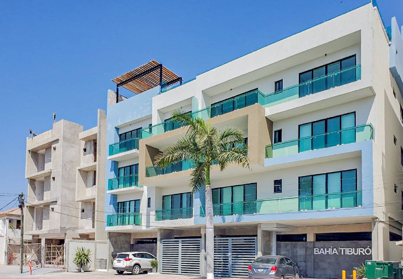 Condominium in Mazatlán - Lujoso Condominio Tiburon a 3 Cuadras de la Playa 