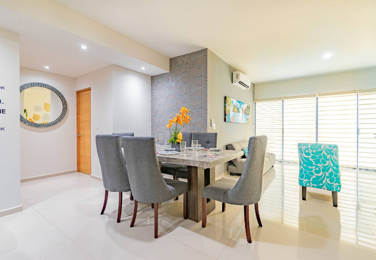 Condominium in Mazatlán - Lujoso Condominio Tiburon a 3 Cuadras de la Playa 