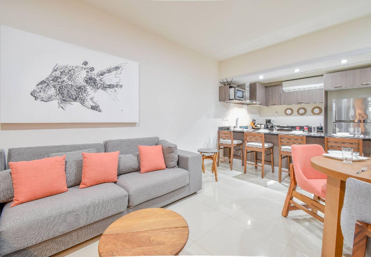 Apartment in Mazatlán - Bonito condo | Zona Dorada | Piscina | Cochera 