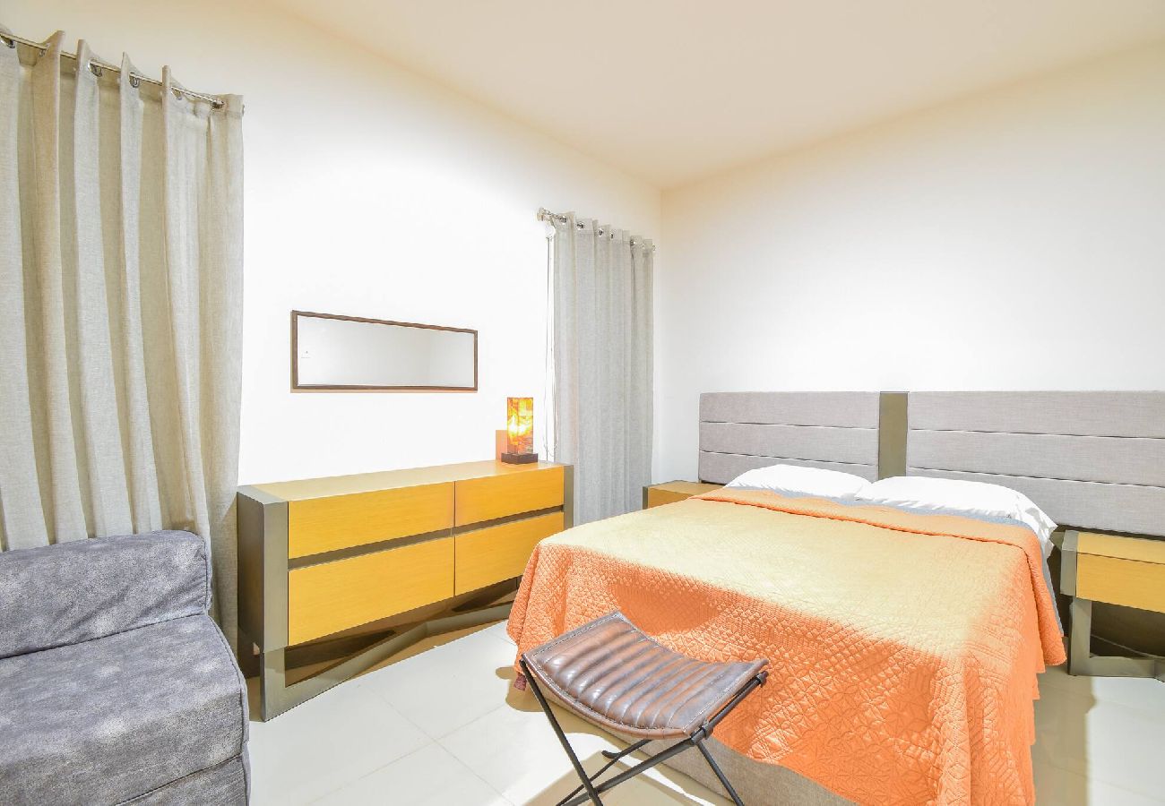 Apartment in Mazatlán - Bonito condo | Zona Dorada | Piscina | Cochera 