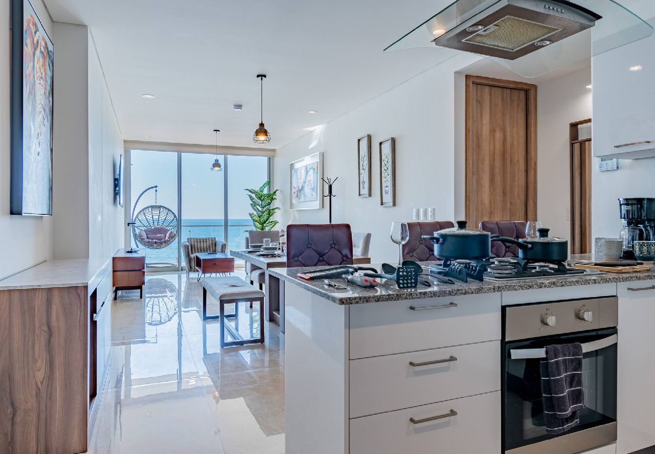 Apartment in Mazatlán - Hermoso Condo al Pie de la Playa 