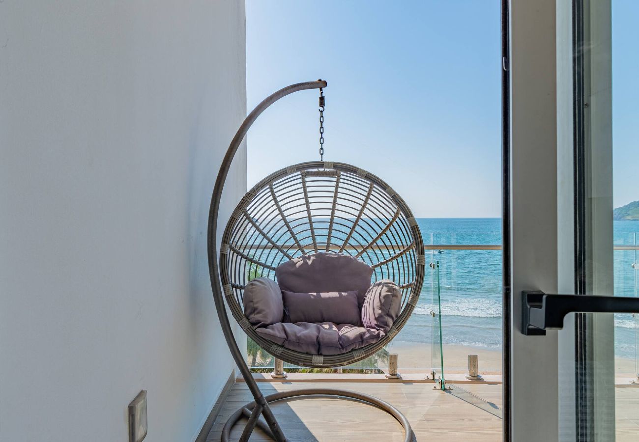 Apartment in Mazatlán - Hermoso Condo al Pie de la Playa 