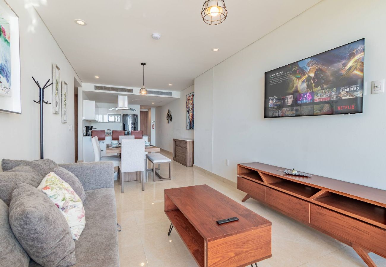 Apartment in Mazatlán - Hermoso Condo al Pie de la Playa 