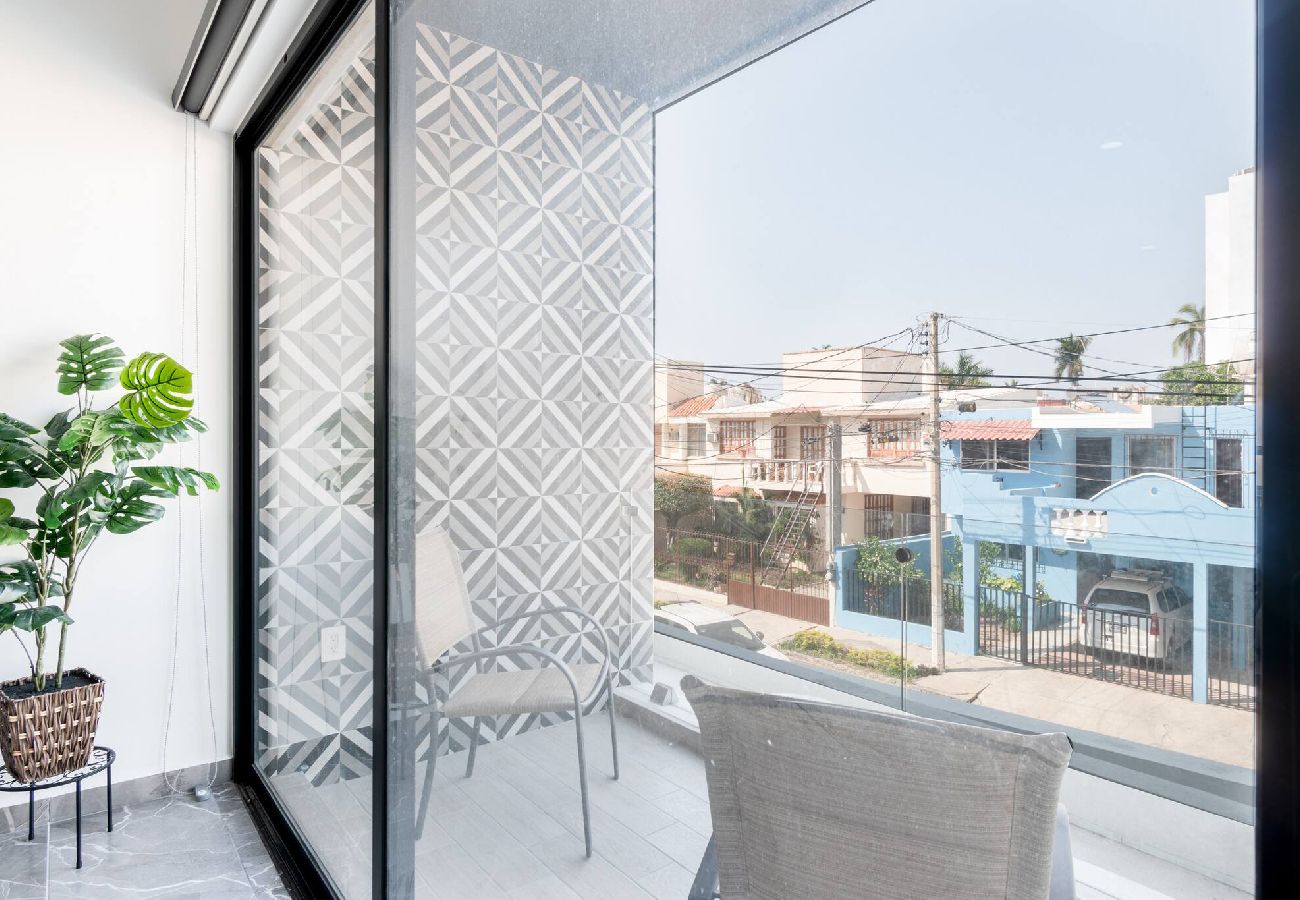 Condominium in Mazatlán - Condo en el Corazón del Turismo: Cerca de la Playa 