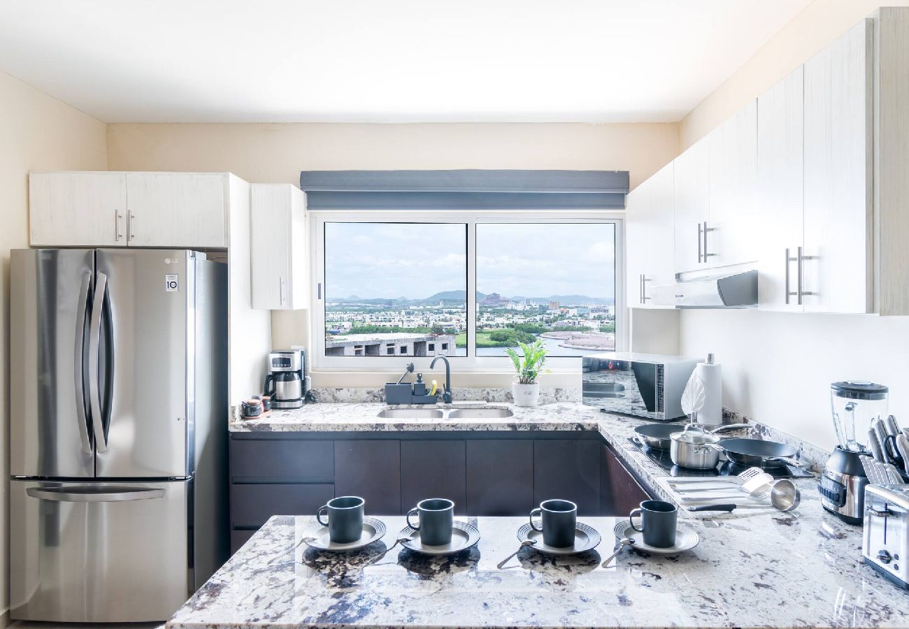 Apartment in Mazatlán - Lujo en las Alturas: Dpto en Zona Tranquila 