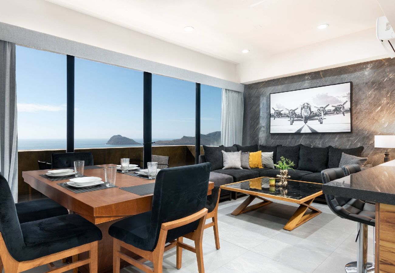 Apartment in Mazatlán - Lujo y Comodidad Frente al Mar en Torre Catania 