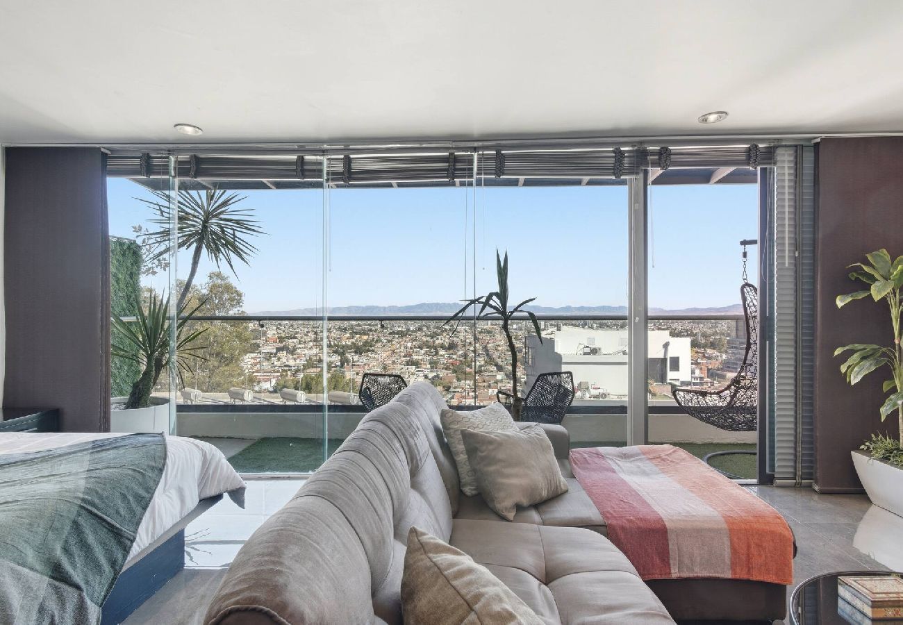 Apartment in Durango - Luxury Hilltop Loft | Balcony + Panoramic Views 