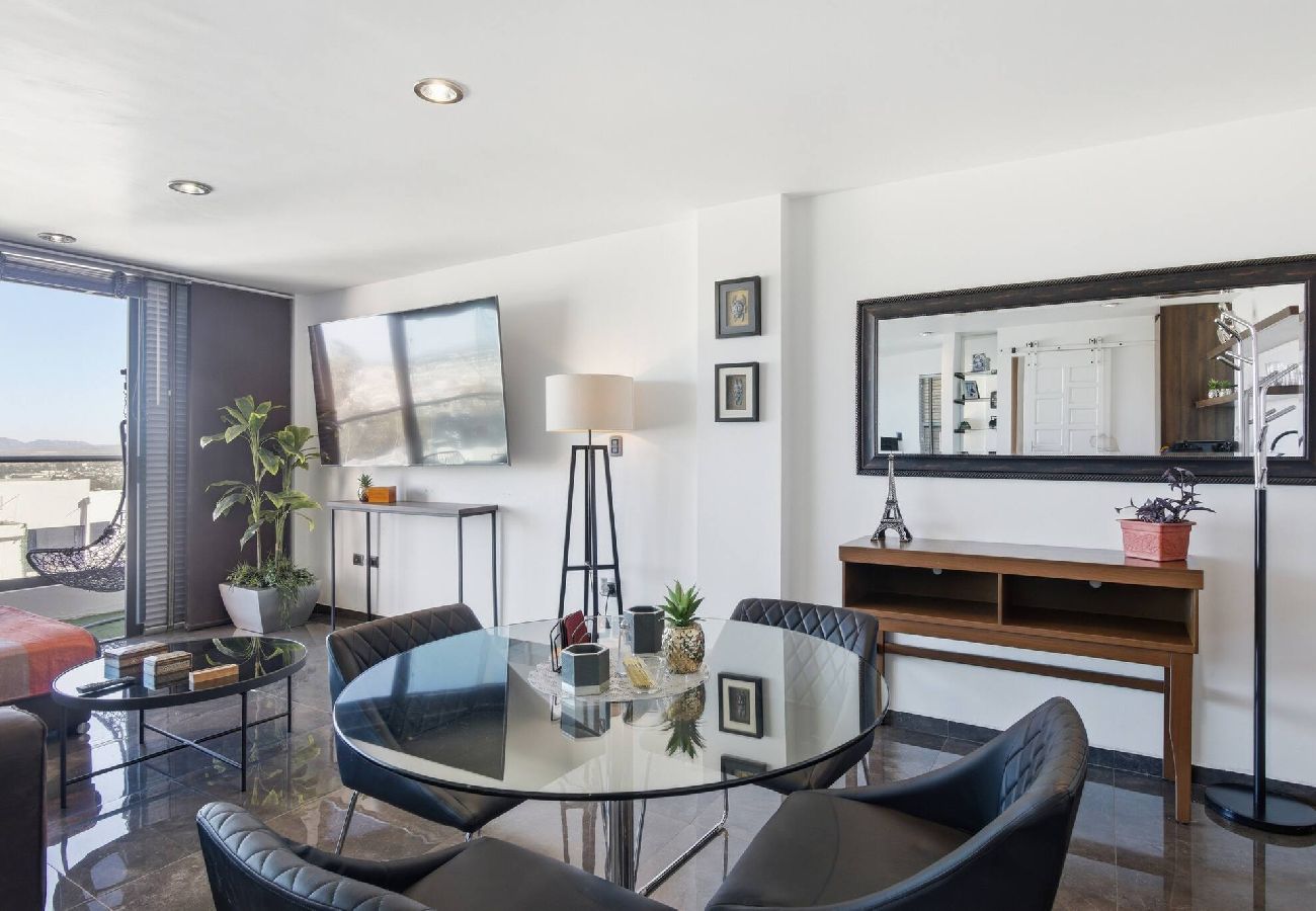 Apartment in Durango - Luxury Hilltop Loft | Balcony + Panoramic Views 