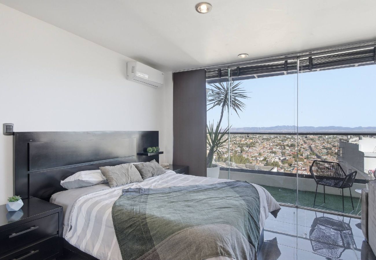 Apartment in Durango - Luxury Hilltop Loft | Balcony + Panoramic Views 