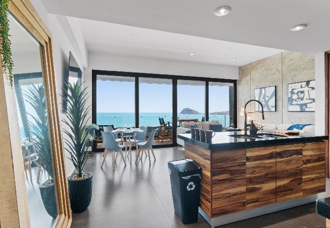 Apartment in Mazatlán - Spectacular Ocean View with Homeoffice Space 