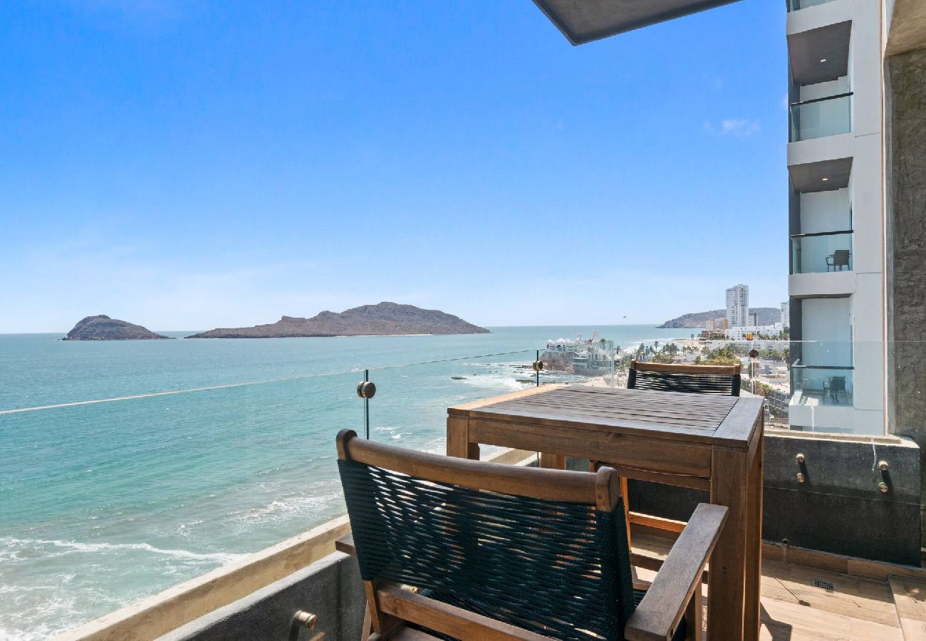 Apartment in Mazatlán - Spectacular Ocean View with Homeoffice Space 
