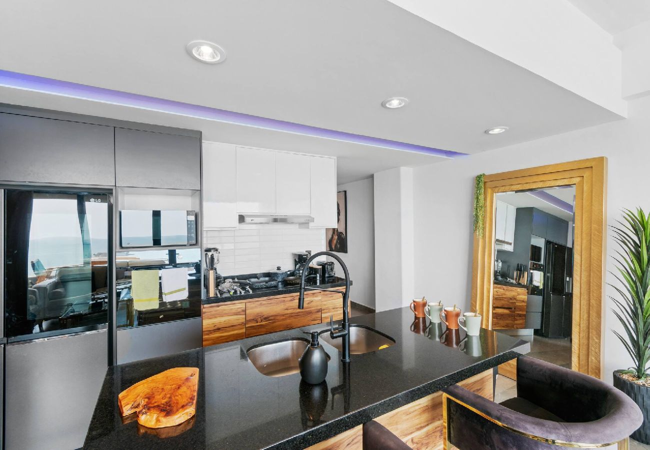 Apartment in Mazatlán - Spectacular Ocean View with Homeoffice Space 
