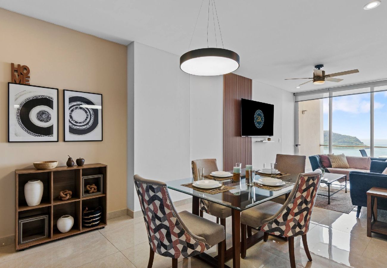 Apartment in Mazatlán - 15th Floor Camino al Mar | Beach Front | King Bed 