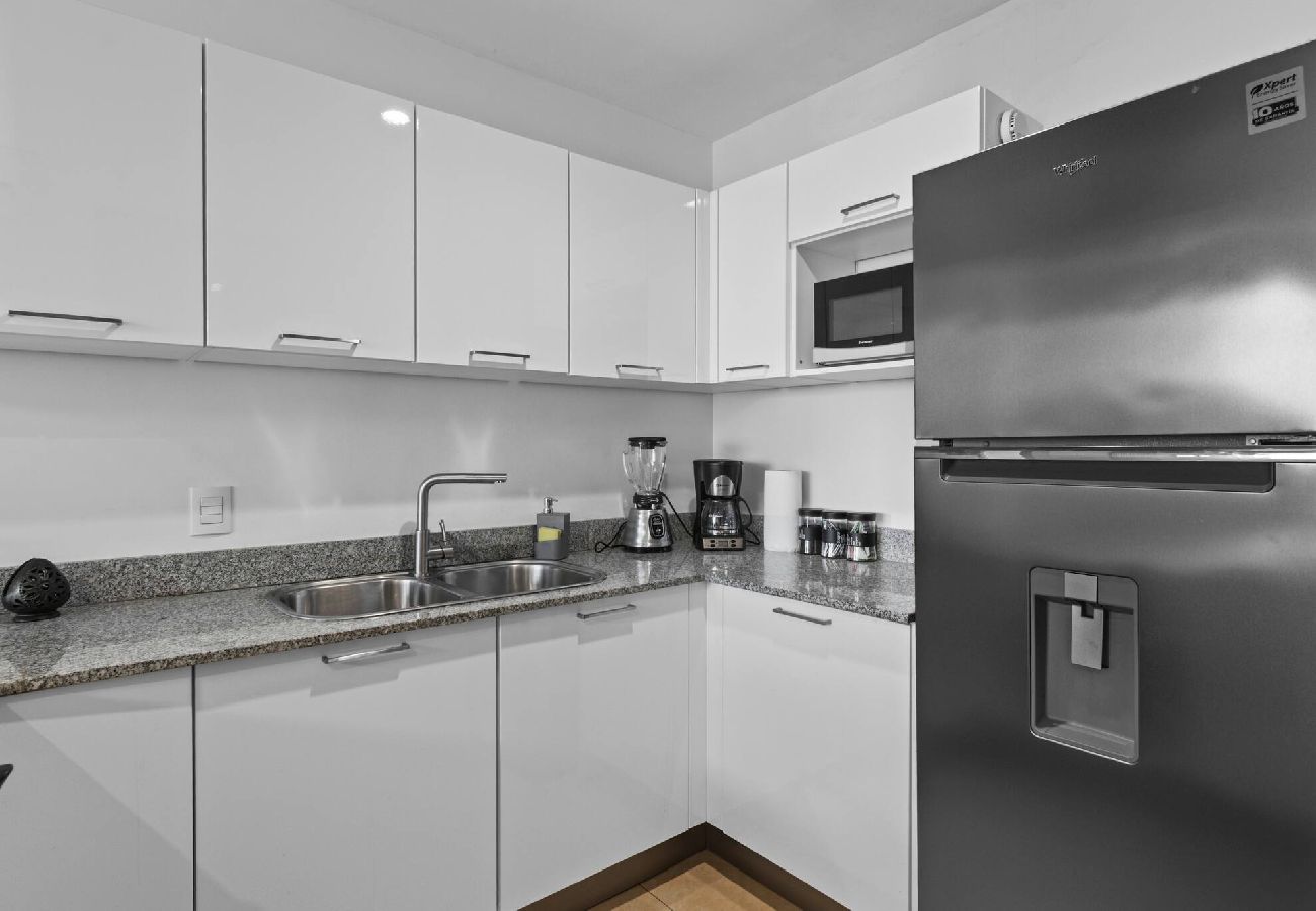 Apartment in Mazatlán - 15th Floor Camino al Mar | Beach Front | King Bed 